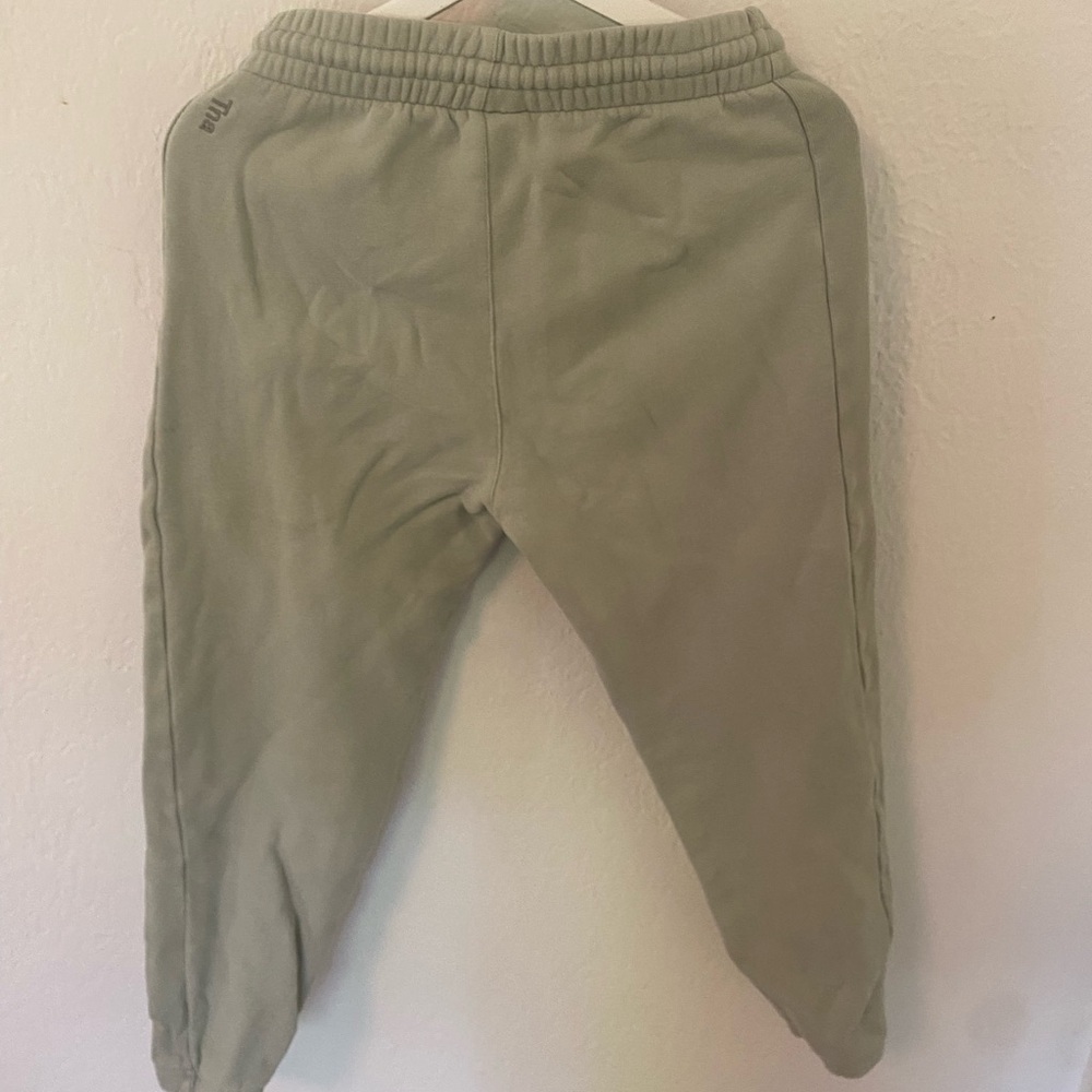 Aritzia sage green Jogger Pants - Picture 3 of 5